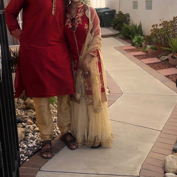 Male and female Indian outfit - Picture 2 of 2